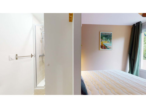 Chambre 2 - Minimes F - Apartments