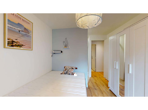 Chambre 3 - Minimes F - Apartments