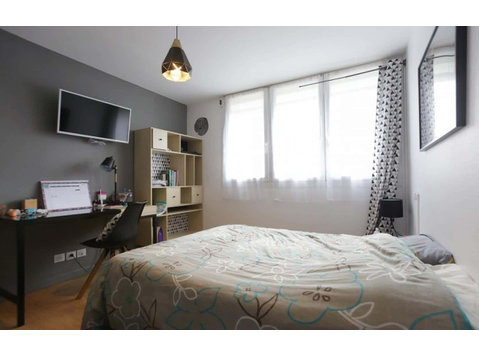 Chambre 4 - DEWOITINE - Appartements