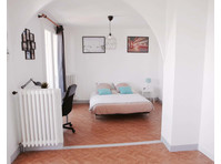 Cosy and bright room  20m² - Appartementen