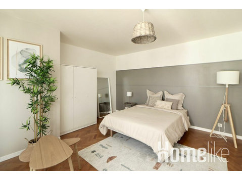 Masterbedroom van 19 m² te huur - co-living nabij Parijs -… - Woning delen