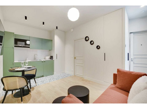 19m2 studio ideally located in the 6th arrondissement of… - Aluguel