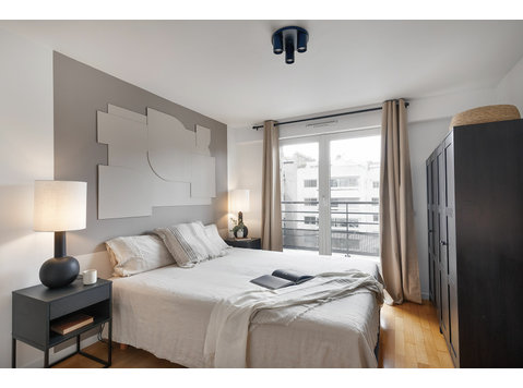 2 bedroom in La Motte-Picquet-Grenelle - Izīrē