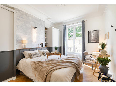 2 Schlafzimmer in Trocadéro - Zu Vermieten