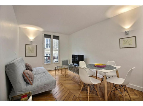 Apartment 2 rooms - 33m² - Grands Boulevards - Te Huur