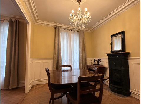 Charmante 2-Zimmer-Wohnung in der Rue des Martyrs – Im… - Zu Vermieten
