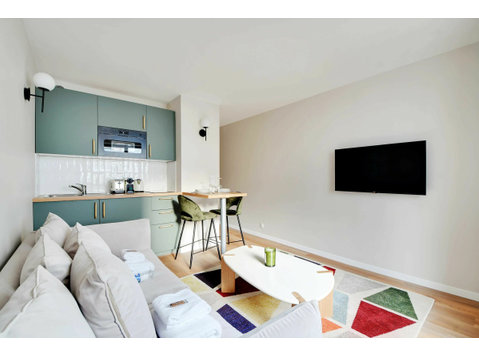 Charming Studio Retreat in the Heart of Levallois-Perret:… - À louer