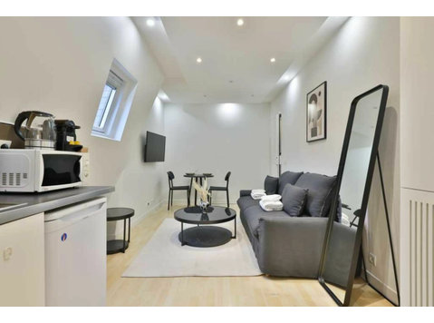 Charming Studio in the heart of the 17th arrondissement -… - À louer