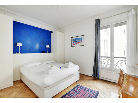 Cosy and warm flat in the heart of Paris in the 10th… - For Rent
