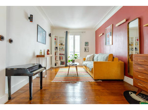 Cozy & wonderful suite (Paris) - For Rent