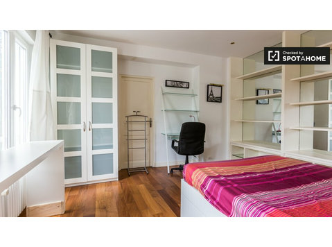 Nice room in 7-bedroom apartment in Bezons, Paris - 出租