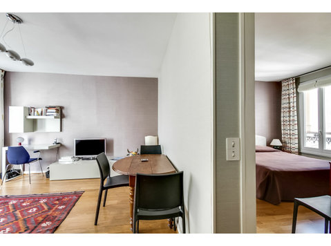 Pretty one bedroom near Champ de Mars - For Rent