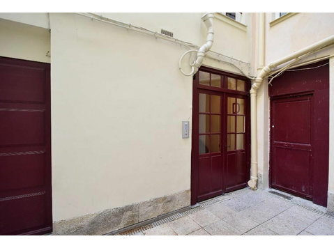 Studio 10m² - Latin Quarter - Saint-Germain - For Rent