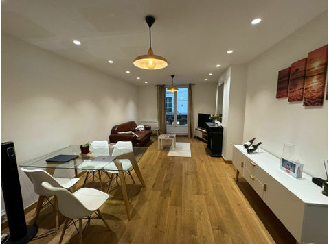 Wonderful flat, ideally located in the heart of the Marais… - Te Huur