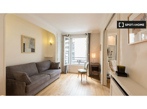 Apartamento de 1 quarto para alugar em 7Ème Arrondissement,… - Apartamentos