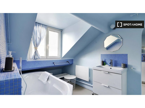 Appartamento con 1 camera da letto in affitto a 7Ème… - Appartamenti