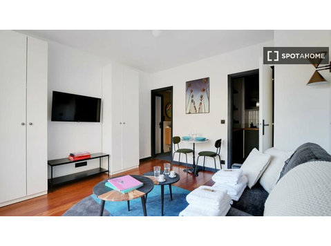 Paris, Hoche-Friedland'da kiralık 1 yatak odalı daire. - Apartman Daireleri