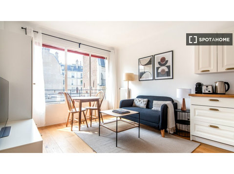 Appartement T2 à louer à Muette-Nord, Paris - Appartements