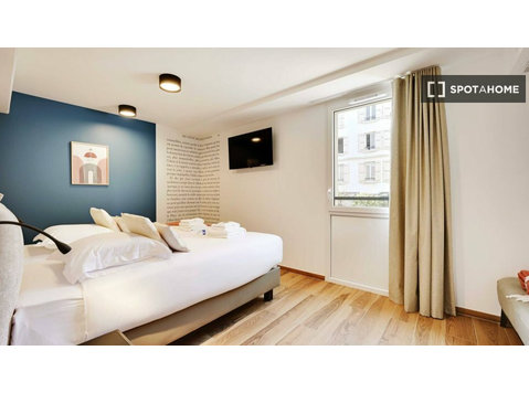 Appartement 1 chambre à louer à Nap, Paris - Appartements