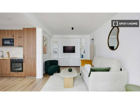 Appartamento con 1 camera da letto in affitto a… - Appartamenti