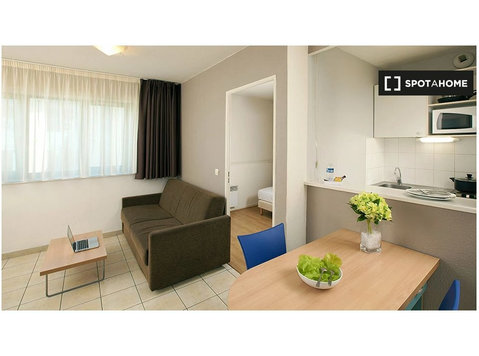1-bedroom apartment for rent in Serris - Byty