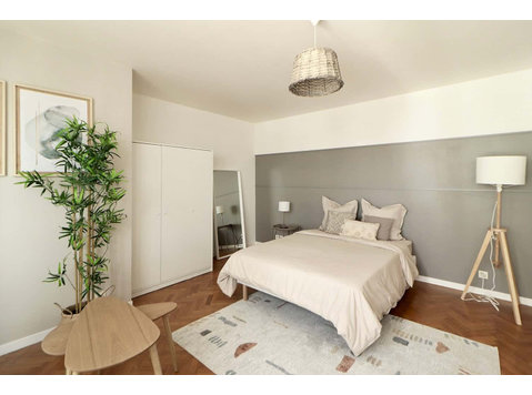 19 m² Masterbedroom for rent  room for rent in coliving… - Wohnungen