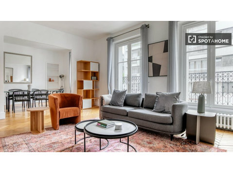 Paris, 16Th Arrondissement'te kiralık 2 yatak odalı daire - Apartman Daireleri
