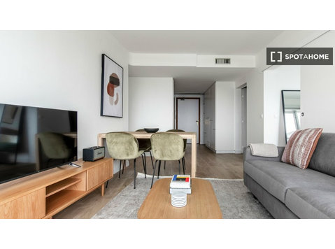 Appartement 2 chambres à louer à Beaugrenelle, Paris - Appartements