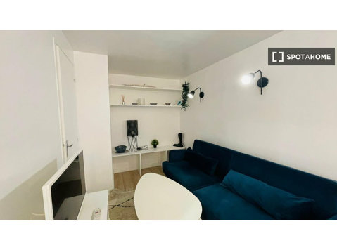 Clichy, Paris'te kiralık 2 yatak odalı daire - Apartman Daireleri