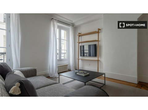 Appartement 2 chambres à louer à Paris - Appartements