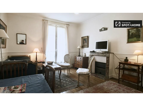 Paris'te 2 yatak odalı kiralık daire 7 - Apartman Daireleri