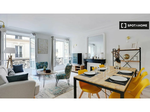 Appartement 2 chambres à louer à Ternes-Maillot, Paris. - Appartements