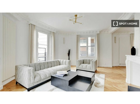 Appartement 3 chambres à louer dans le 16ème… - Appartements