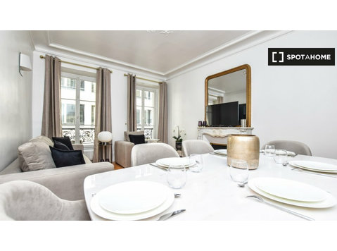 Paris'te kiralık 3 yatak odalı daire - Apartman Daireleri