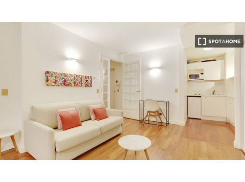 Incrível apartamento de 1 quarto para alugar em Paris - Apartamentos