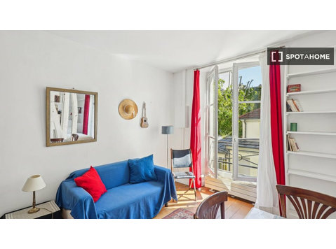 Montorgueil Saint-Denis, Paris'te kiralık daire - Apartman Daireleri
