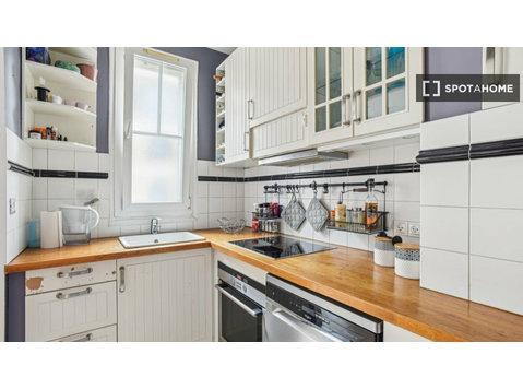 Bellissimo appartamento con 3 camere da letto in affitto a… - Appartamenti