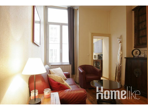 Mooi appartement met een dubbel bed op de tussenverdieping - Appartementen