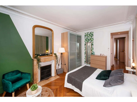 Chambre dans le 64 rue Condorcet - Apartments