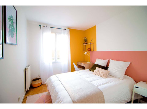Charming 10 m² bedroom for rent - Wohnungen