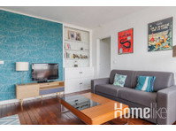 Charming apartment near Buttes Chaumont - Mobility lease - דירות
