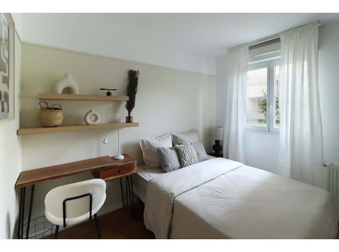 Comfortable 10 m² bedroom to rent in coliving in SaintDenis - 아파트