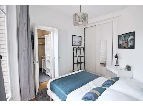Comfortable and bright room  11m² - Apartments