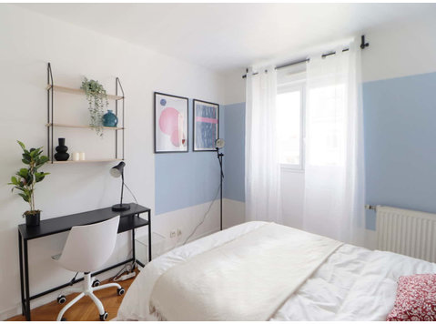 Cozy 10 m² bedroom to rent in SaintDenis - Apartamentos