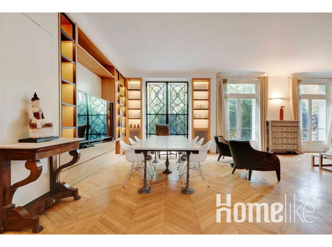 Exceptional apartment - EIFFEL TOWER - Asunnot