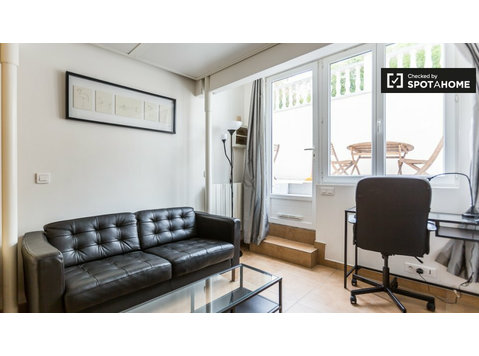 Nowoczesny apartament typu studio do wynajęcia w Pont de… - Mieszkanie