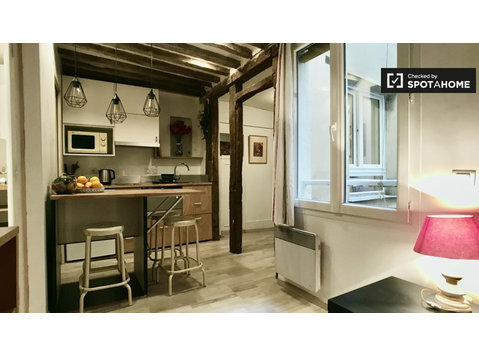 Neat studio apartment for rent in Paris' 2nd arrondissement - Appartementen