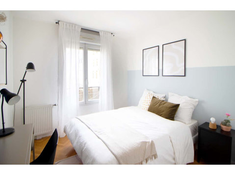Nice 10 m² bedroom - Asunnot