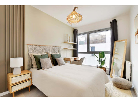 Rent this peaceful 11 m² in coliving bedroom in Paris - Dzīvokļi