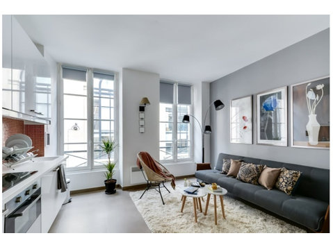 Rue d'Enghien, Paris - Apartments